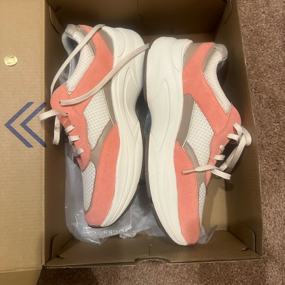 NWT ROCKPORT PROWALKER W LACEUP free shipping